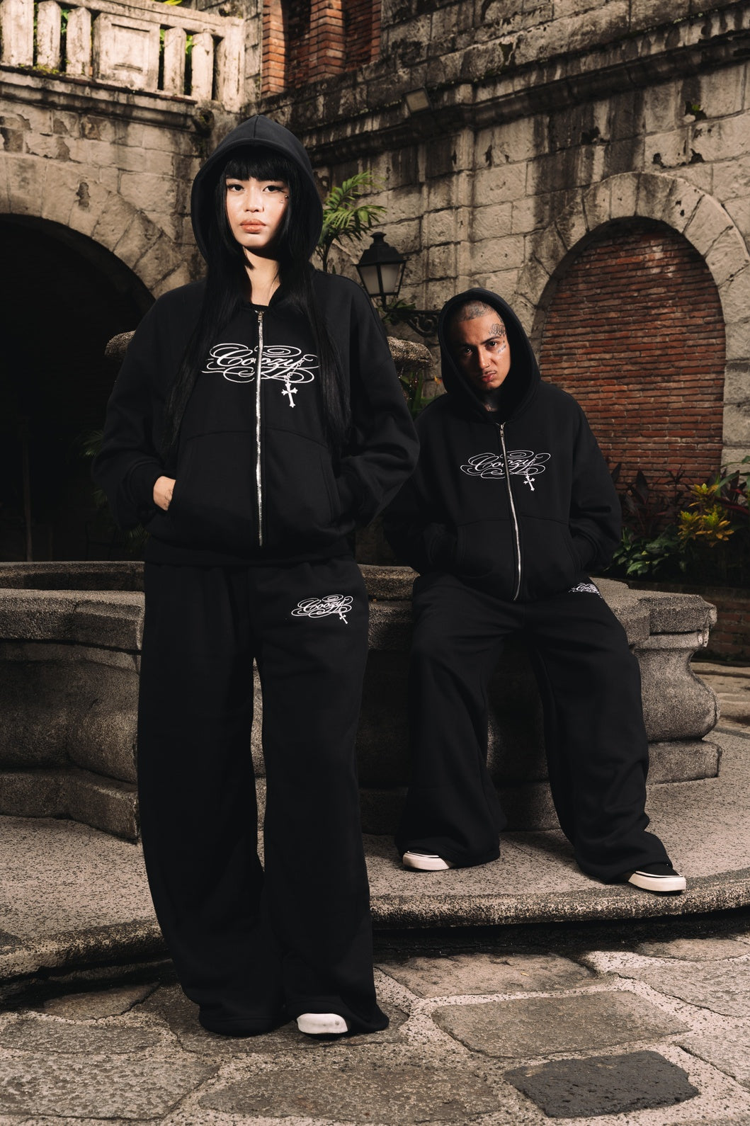 CORELINE EMBRO PANTS